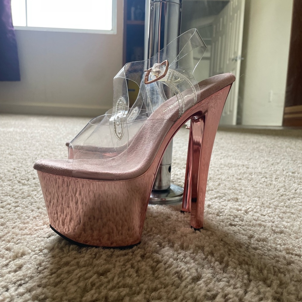 Rose gold chrome size 6, 7” pleaser heels